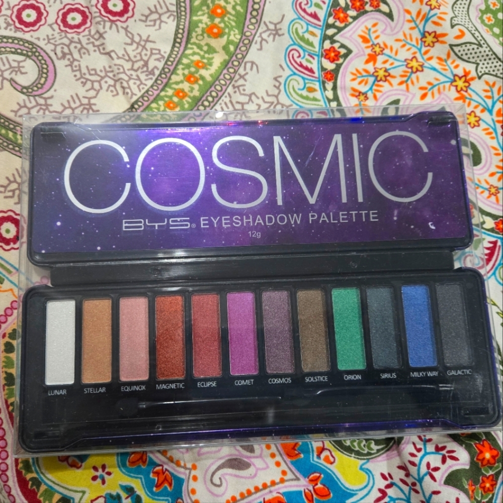 Bys cosmic eyeshadow palette new